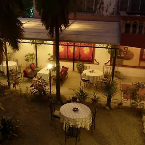Lion Hotel